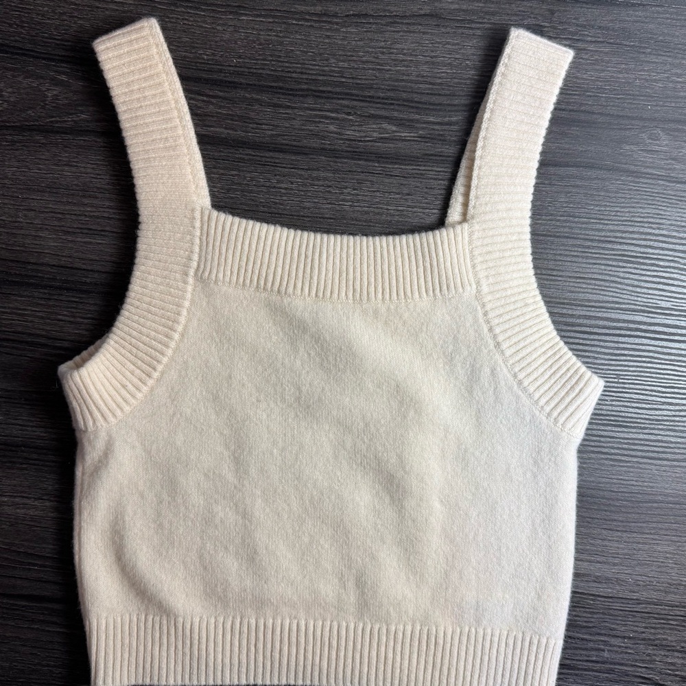 Chic Cream Cashmere Women's Tank Top
